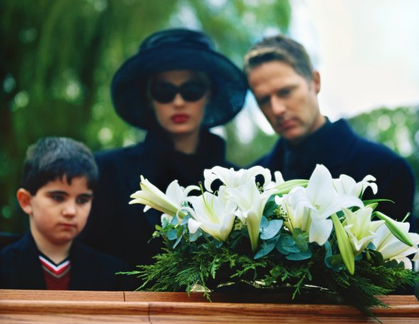 How Does A Funeral Help In The Grieving Process?