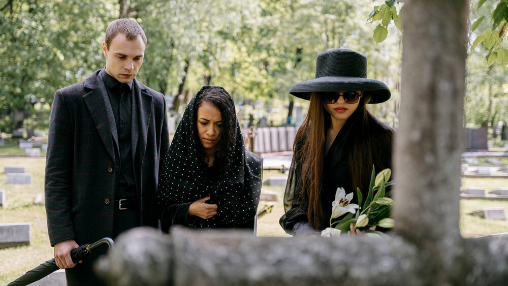 Finding Comfort in a Difficult Season: How Wagg Funeral Home Supports Grieving Families Through the Holidays